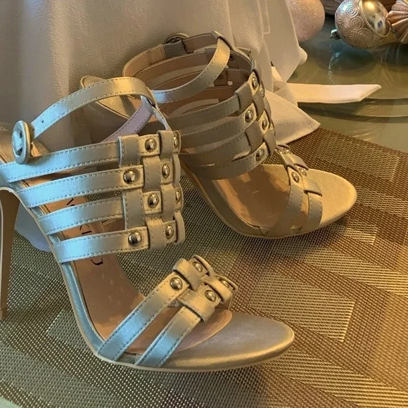 Metallic Open Toe Strappy Studs Heels - Picture 5 of 8